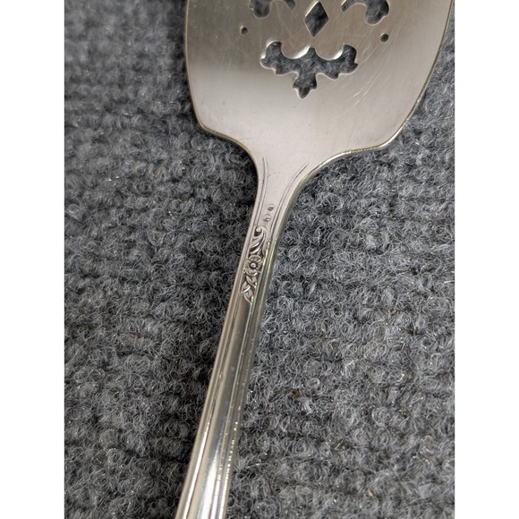 Vintage Oneida Community Silverplated Pie Server  Tudor Plate Flatware Utensil - Picture 3 of 6